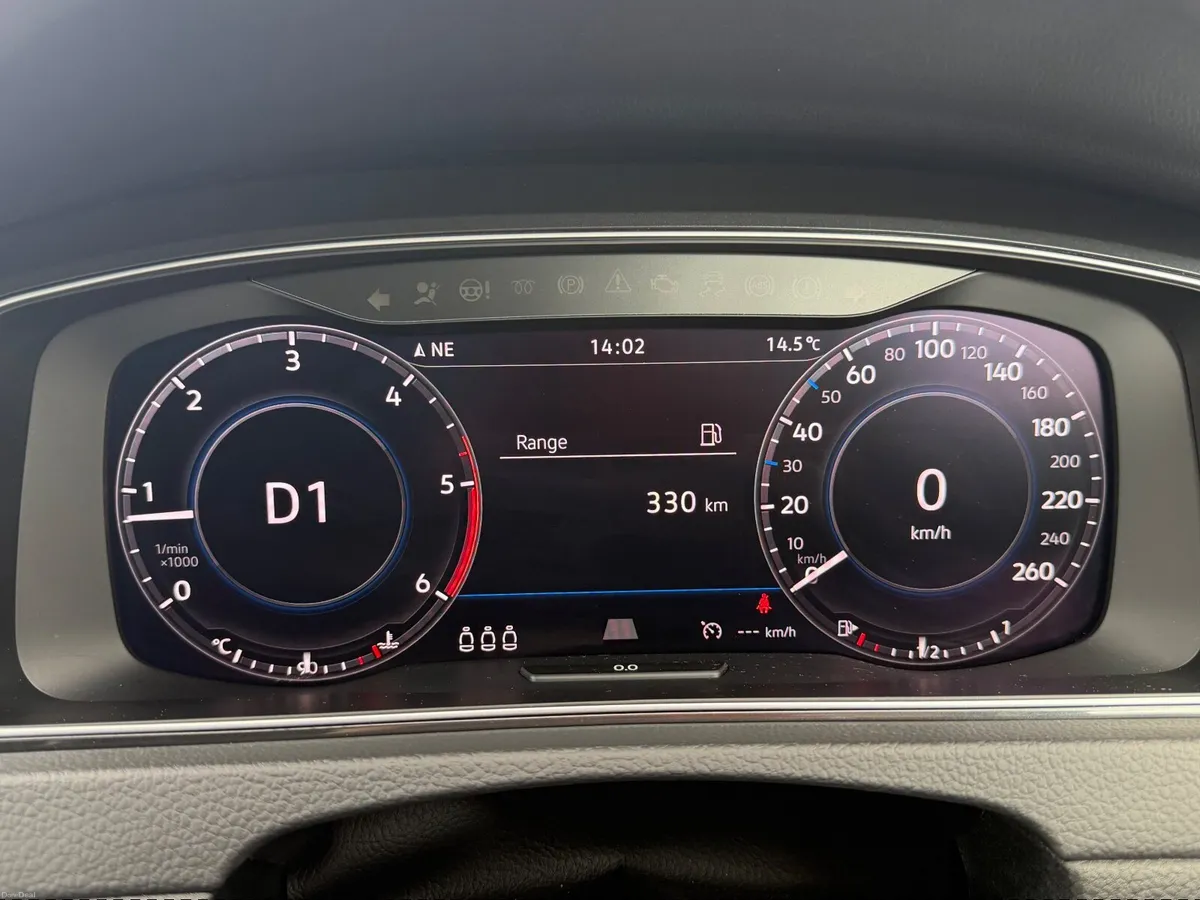 Volkswagen Golf - Image 6