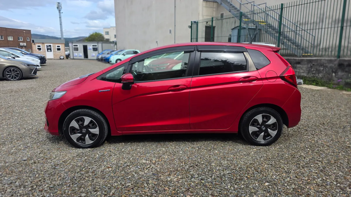 2018 Honda Fit Hybrid - Image 4