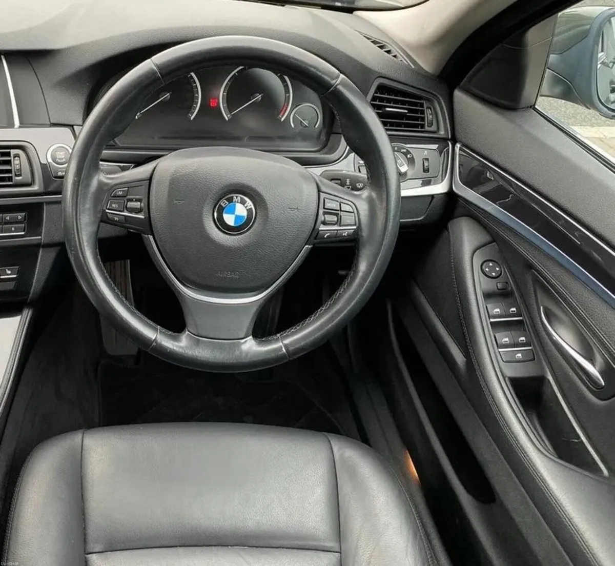 STUNNING 2015 BMW 518d SE AUTOMATIC – HIGH SPEC - Image 2