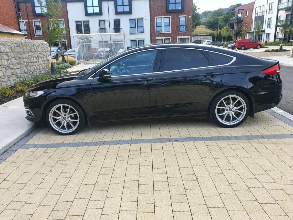 2020 Ford Mondeo Hatchback NCT 01/28 - Image 5
