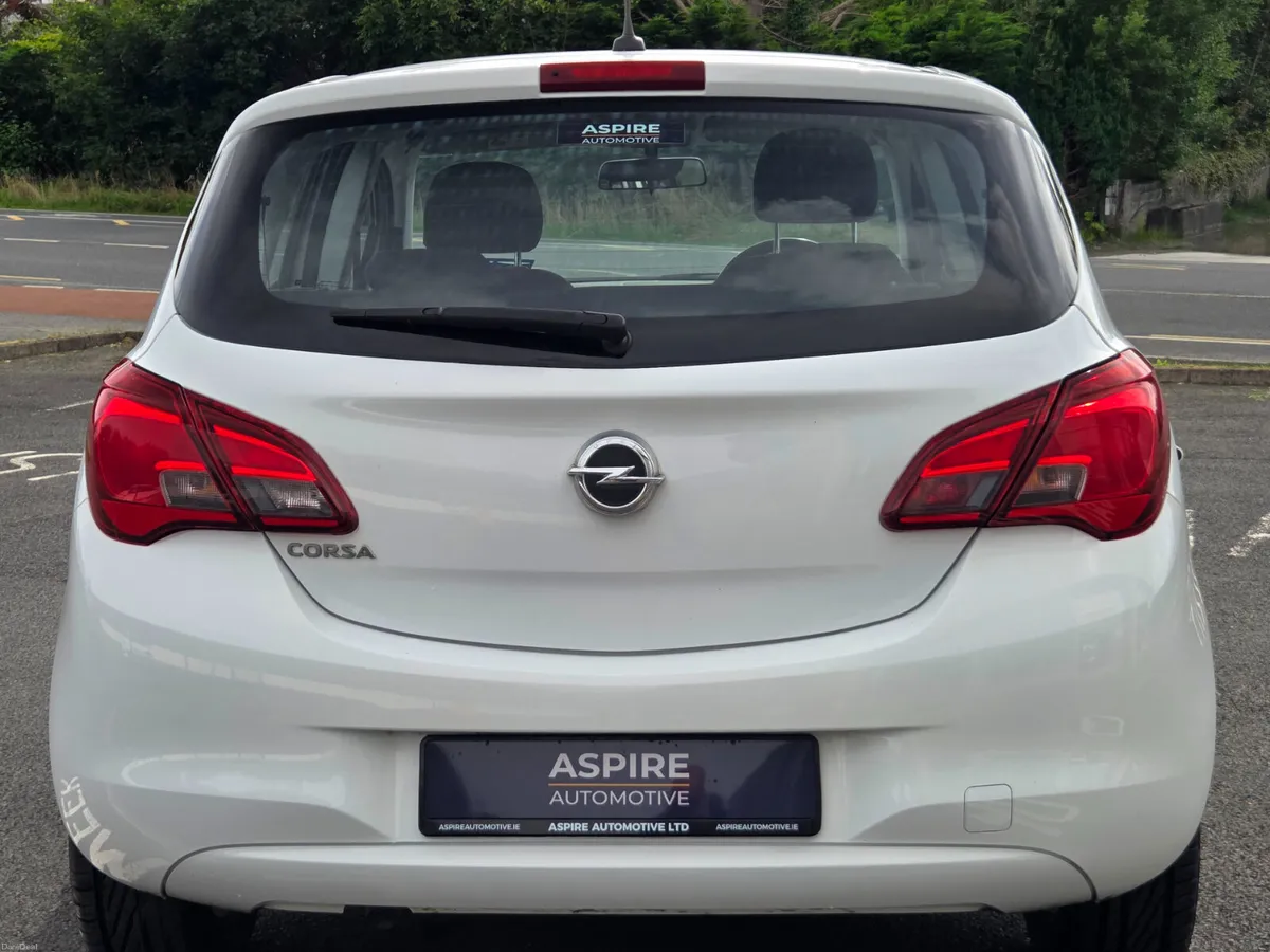 **Low Mileage** Opel Corsa 2018 - Image 4
