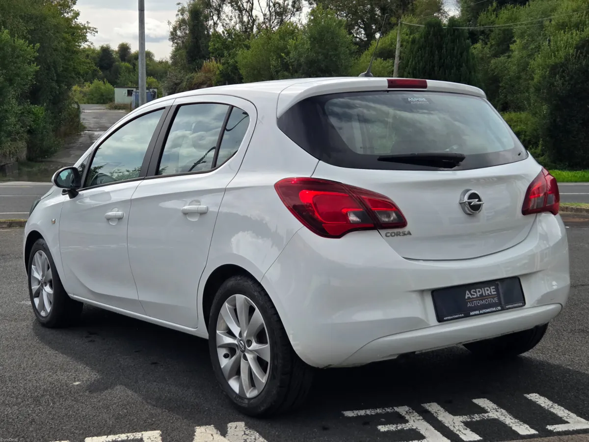 **Low Mileage** Opel Corsa 2018 - Image 5