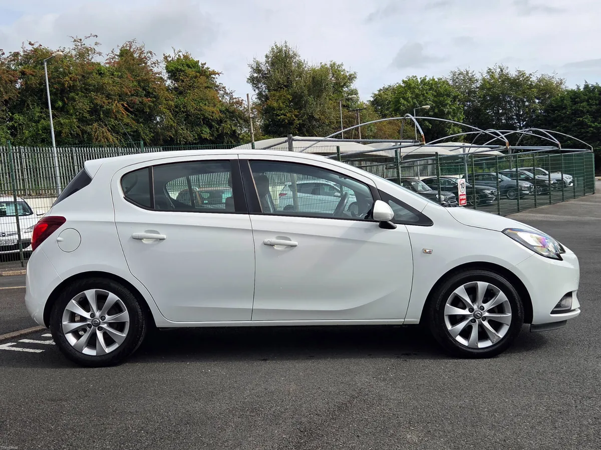 **Low Mileage** Opel Corsa 2018 - Image 2