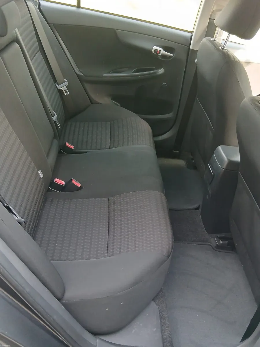 Toyota Corolla 2012 - Image 3