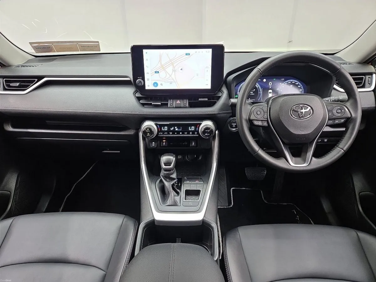 Toyota RAV4 2.5 Hybrid Sol Model - Image 3