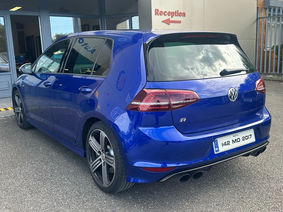 Volkswagen Golf R 2.0Tsi 4 Motion - Image 3
