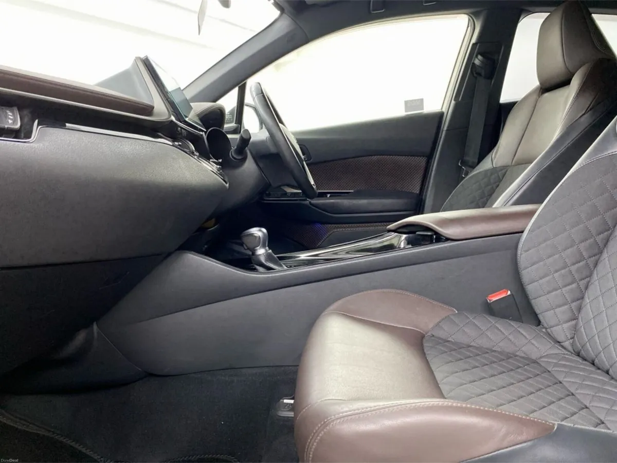 Toyota C-HR G - Image 4