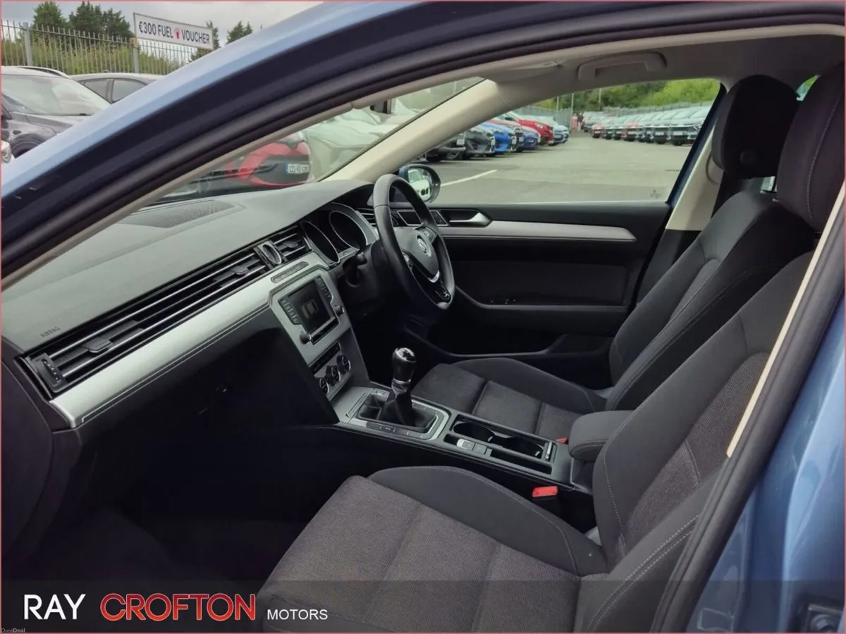 Volkswagen Passat 1.6 TDI 120HP Comfortline - Image 6