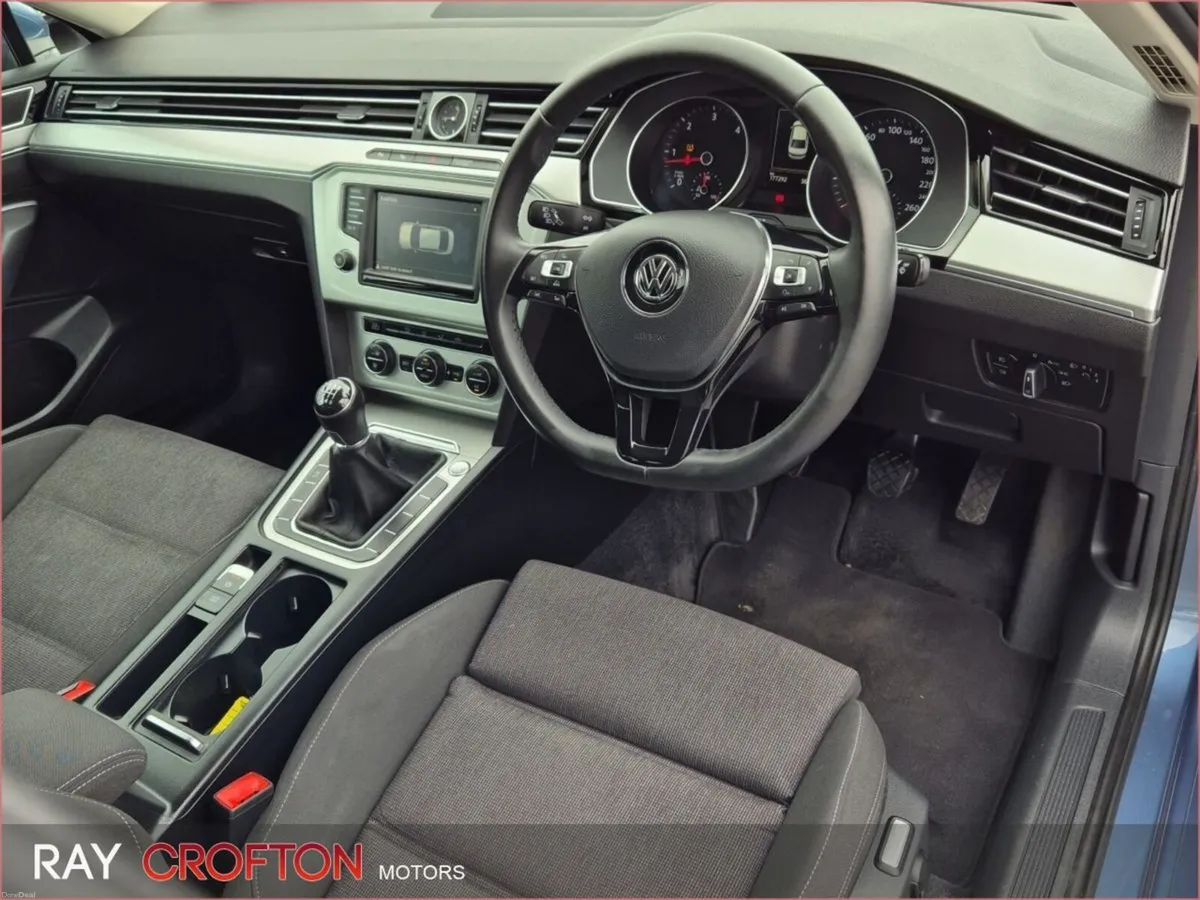 Volkswagen Passat 1.6 TDI 120HP Comfortline - Image 2