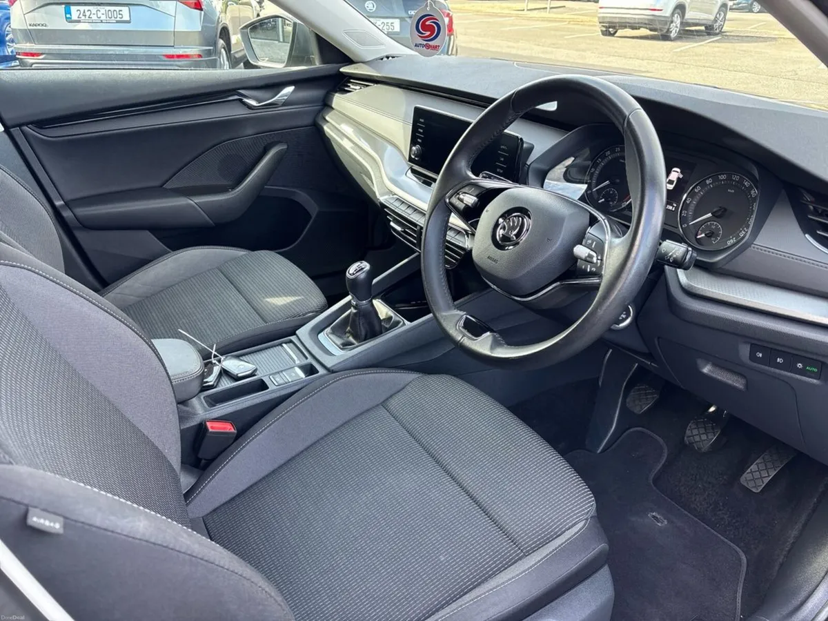 Skoda Octavia OCTAVIA AMB 2.0TDI 115HP - Image 6