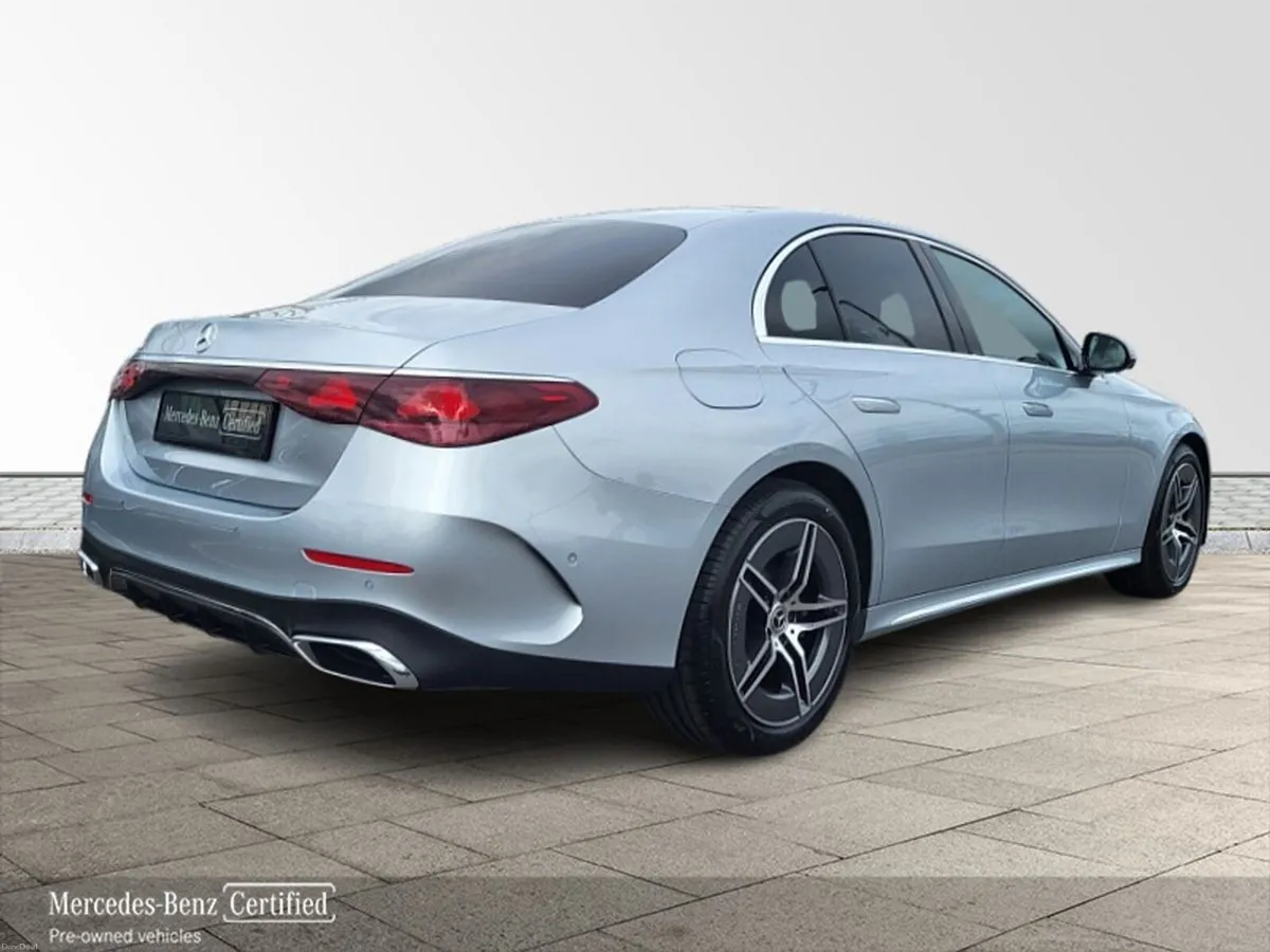 Mercedes-Benz E-Class E220d AMG Line Plus AUTO - Image 4