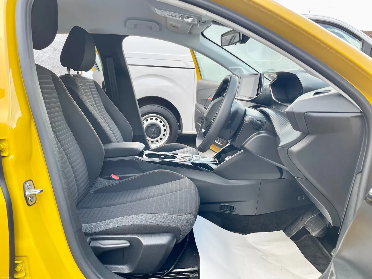 Peugeot E-208 50KWH 136BHP Auto Full EV,2022 - Image 5