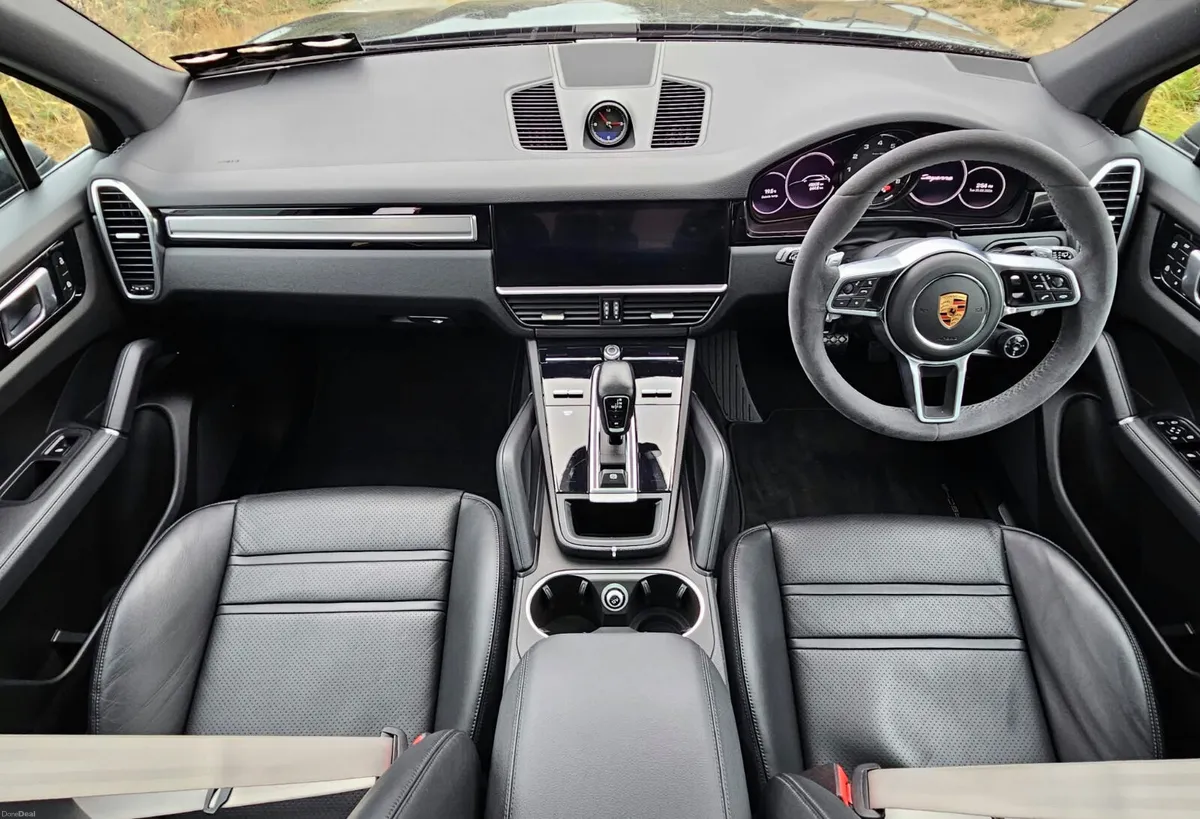 3.0 V6 PLATINUM - AUTO - APPLE PLAY - SUNROOF - - Image 2