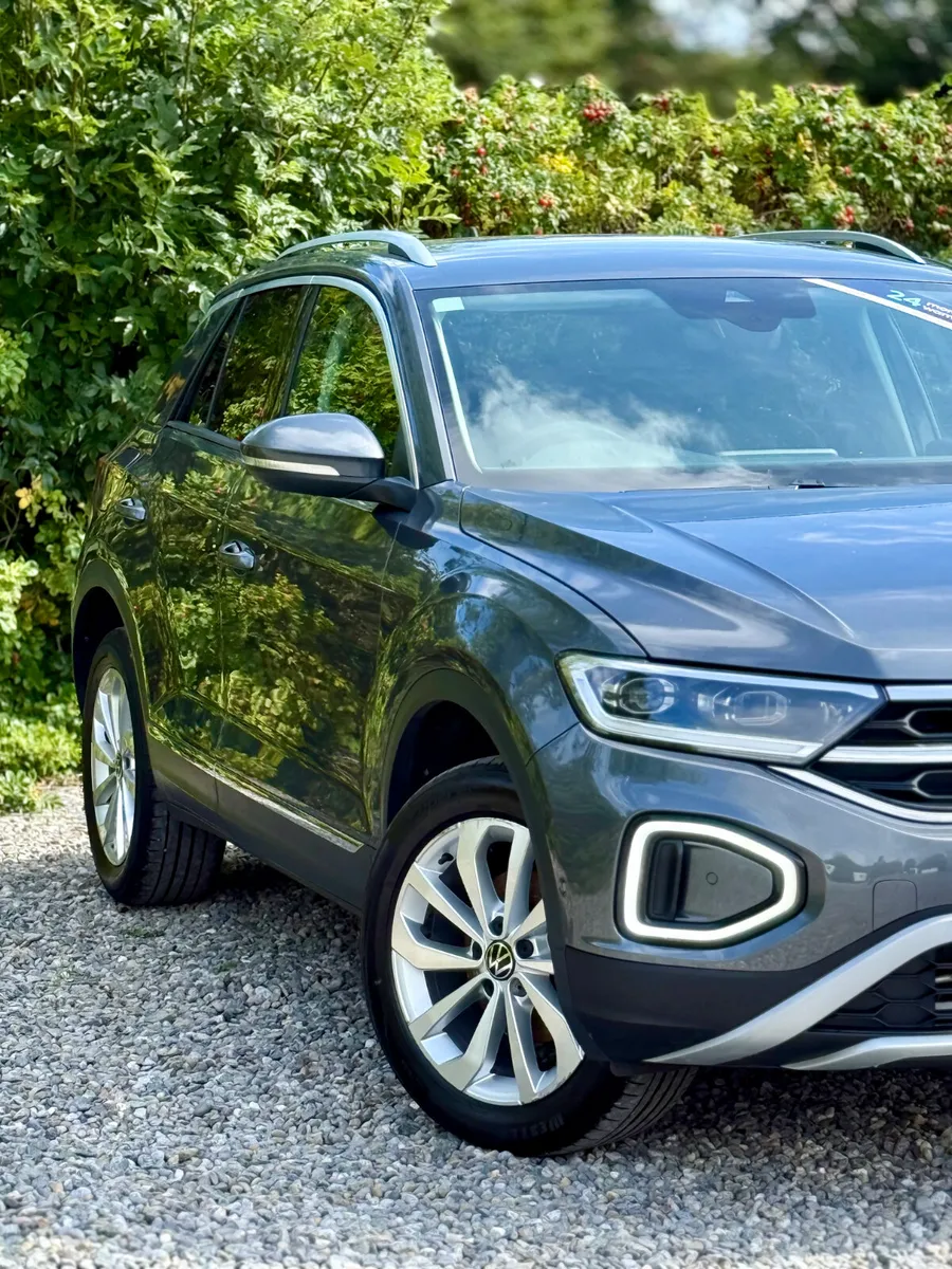 2023 Volkswagen T-Roc Style 1.5 TSI 150HP DSG Auto - Image 3