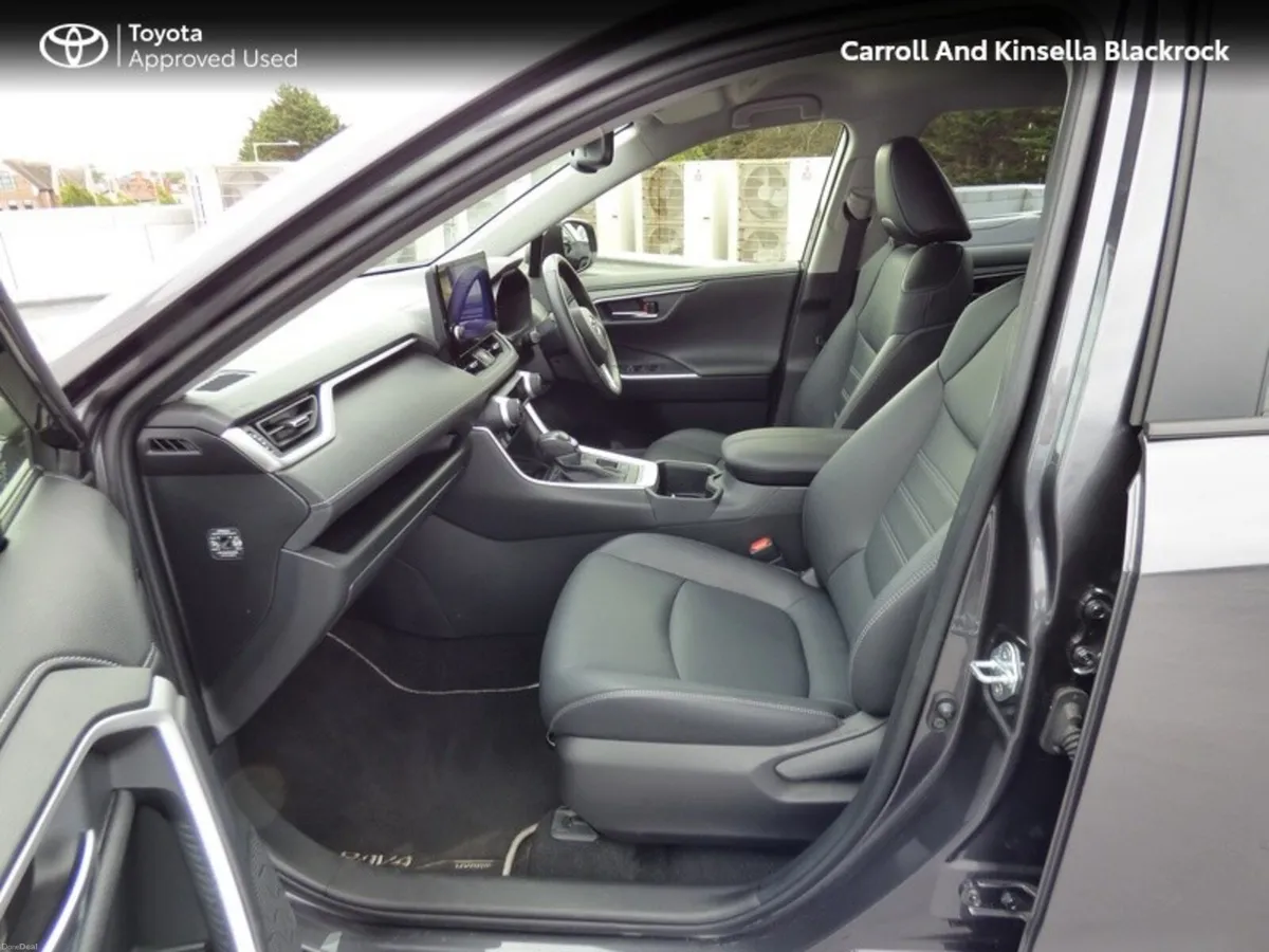 Toyota RAV4 Hybrid Sol - Image 5