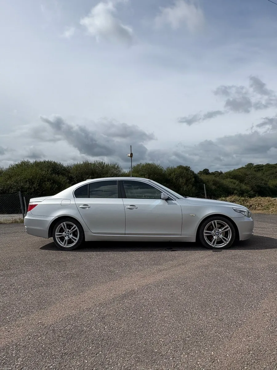 BMW 520 D - Image 2