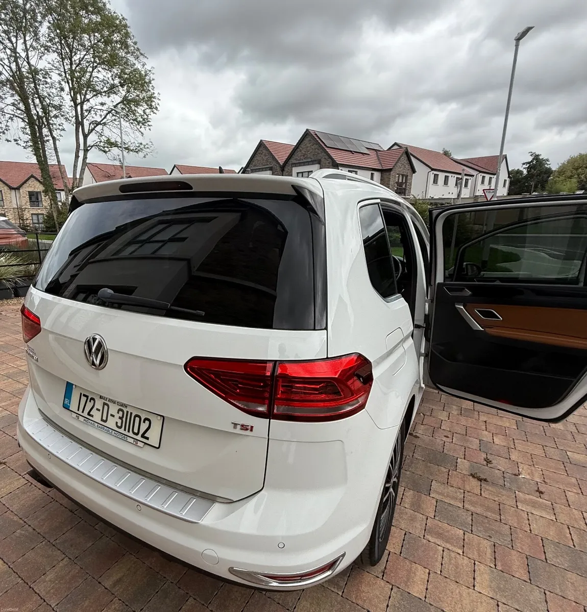 Volkswagen Touran 2017 - Image 4