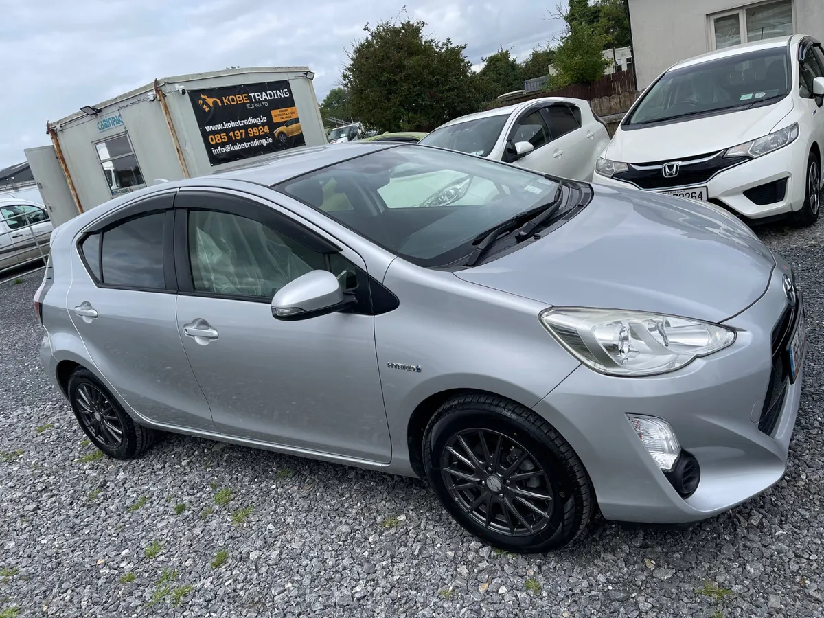 Toyota Aqua 2016 Automatic Hybrid - Image 4