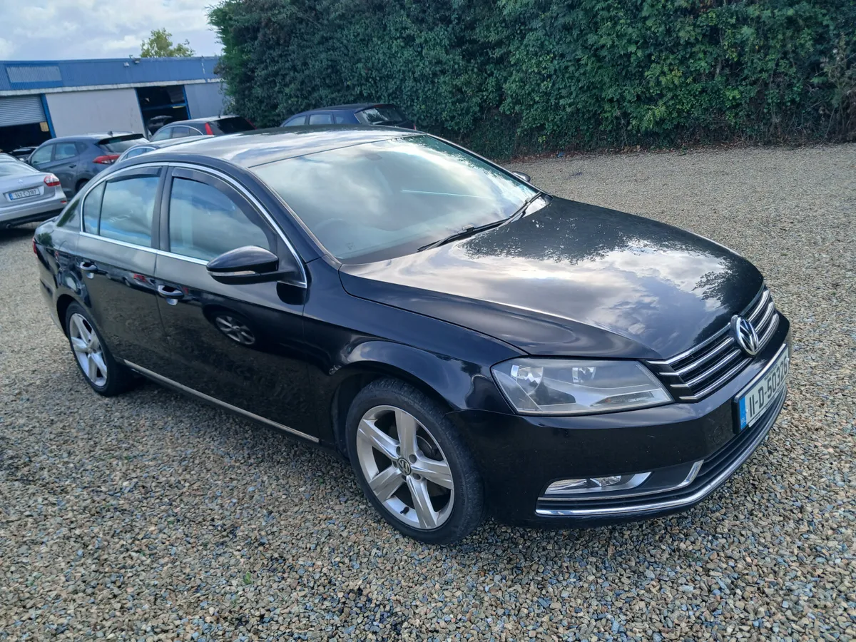 Volkswagen Passat 2011 2.0 diesel - Image 3