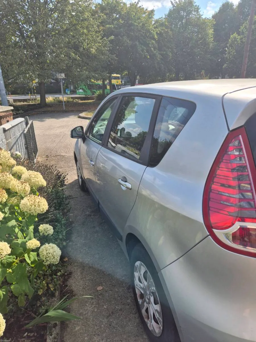 Renault Scenic - Image 2