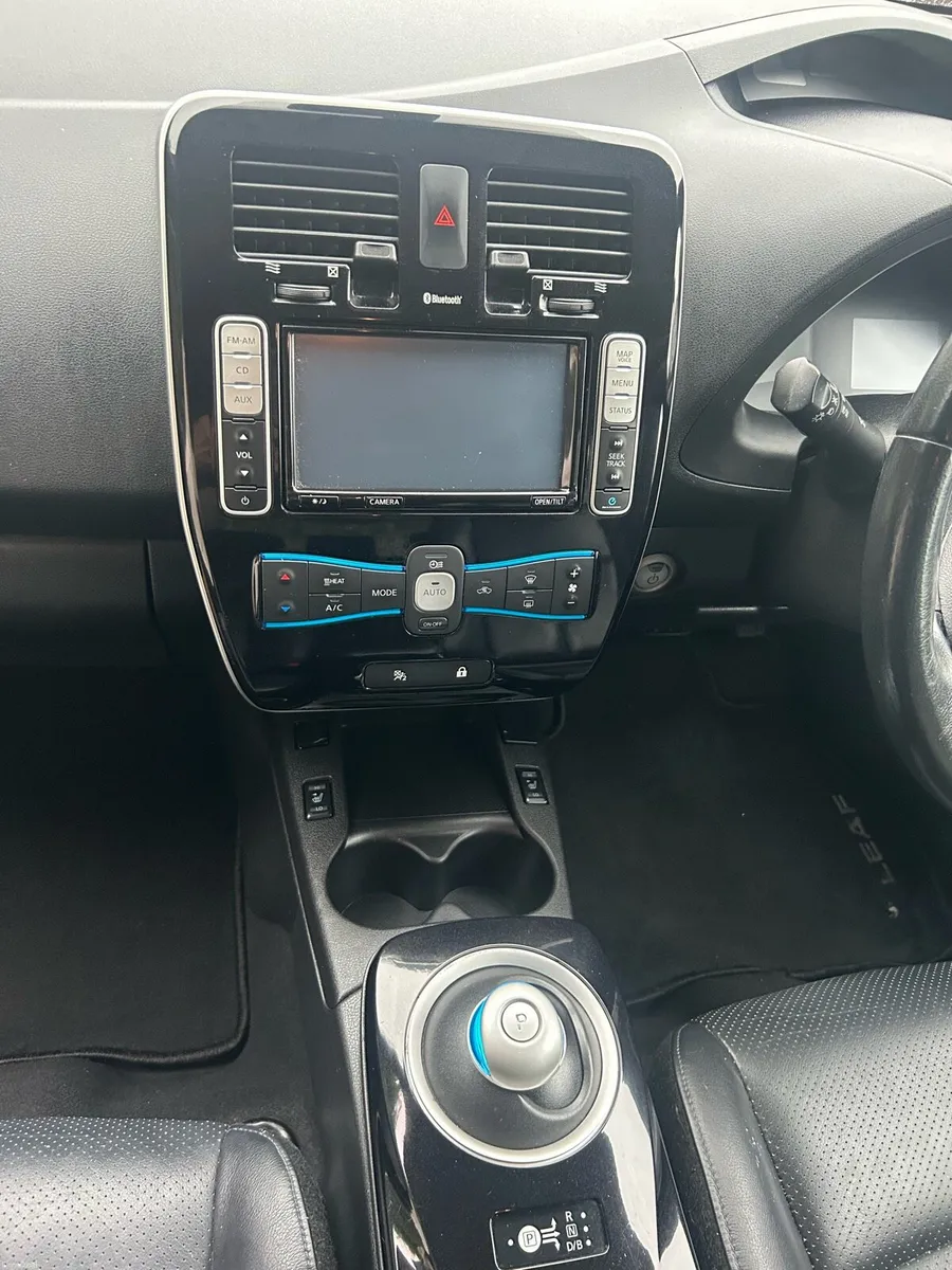 2014 Nissan Leaf - Image 6