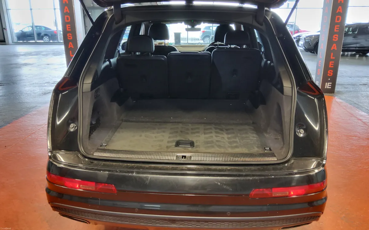 Audi Q7 2018 - Image 4