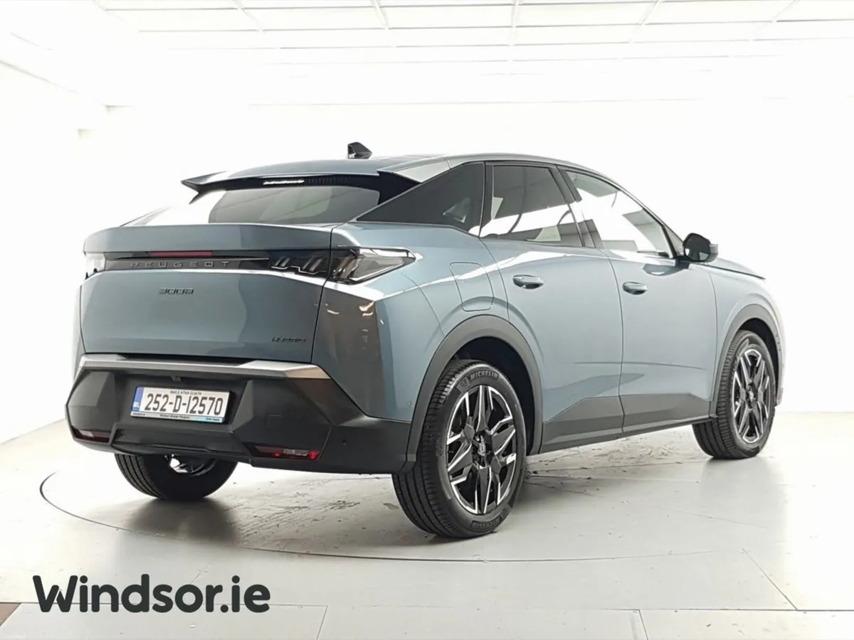 Peugeot 3008 1.2 MHEV 145bhp eDCS6 Allure - Image 2