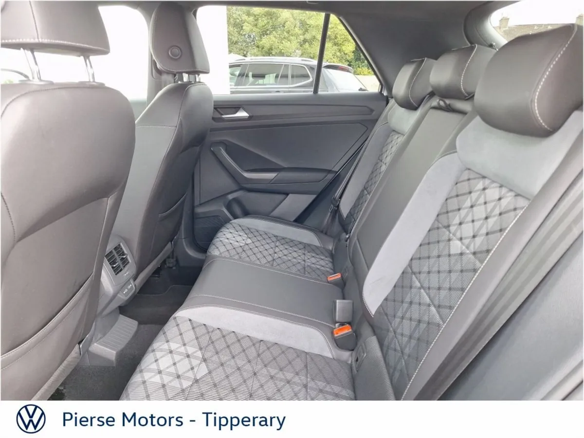 Volkswagen T-Roc 1.0 TSI 110HP R-Line - Image 6