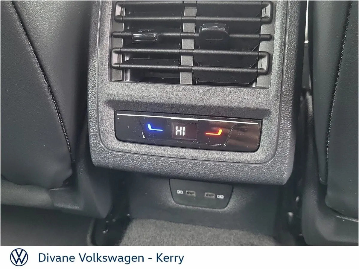 Volkswagen Golf STYLE 1.5 TSI PETROL 150HP - Image 4
