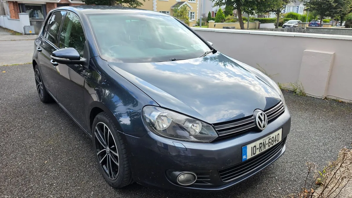Volkswagen Golf GT 2.0 TDI 2010 - Image 1