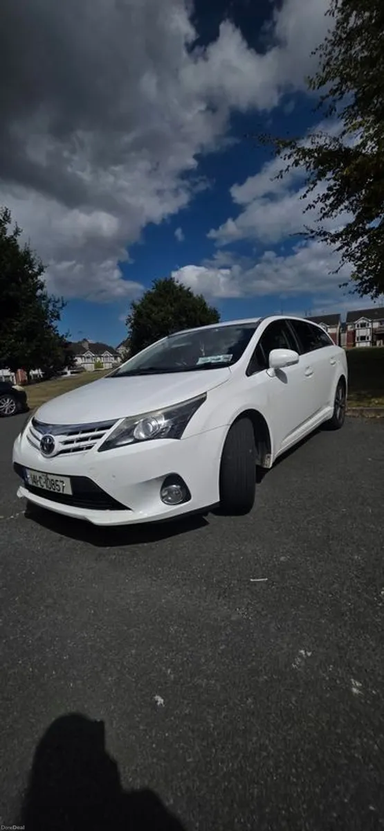 2014 Toyota Avensis - Image 2