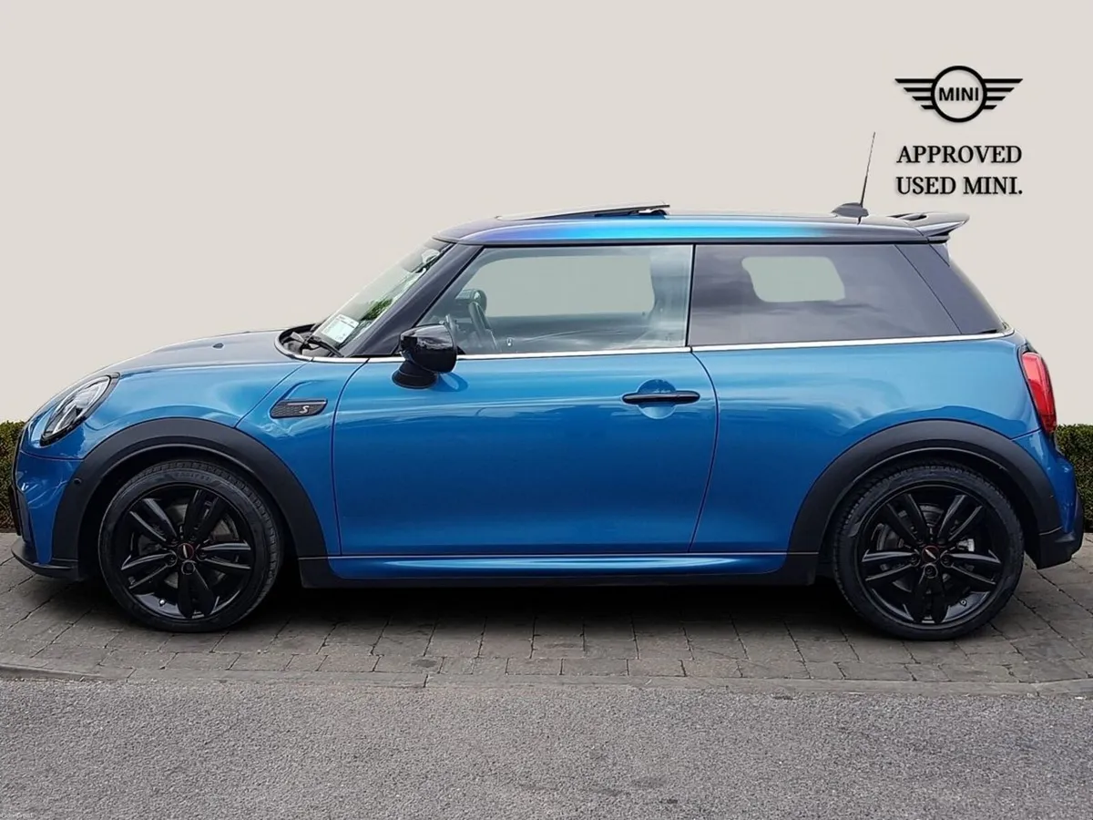 Mini Cooper Sport Premium Plus - Image 3