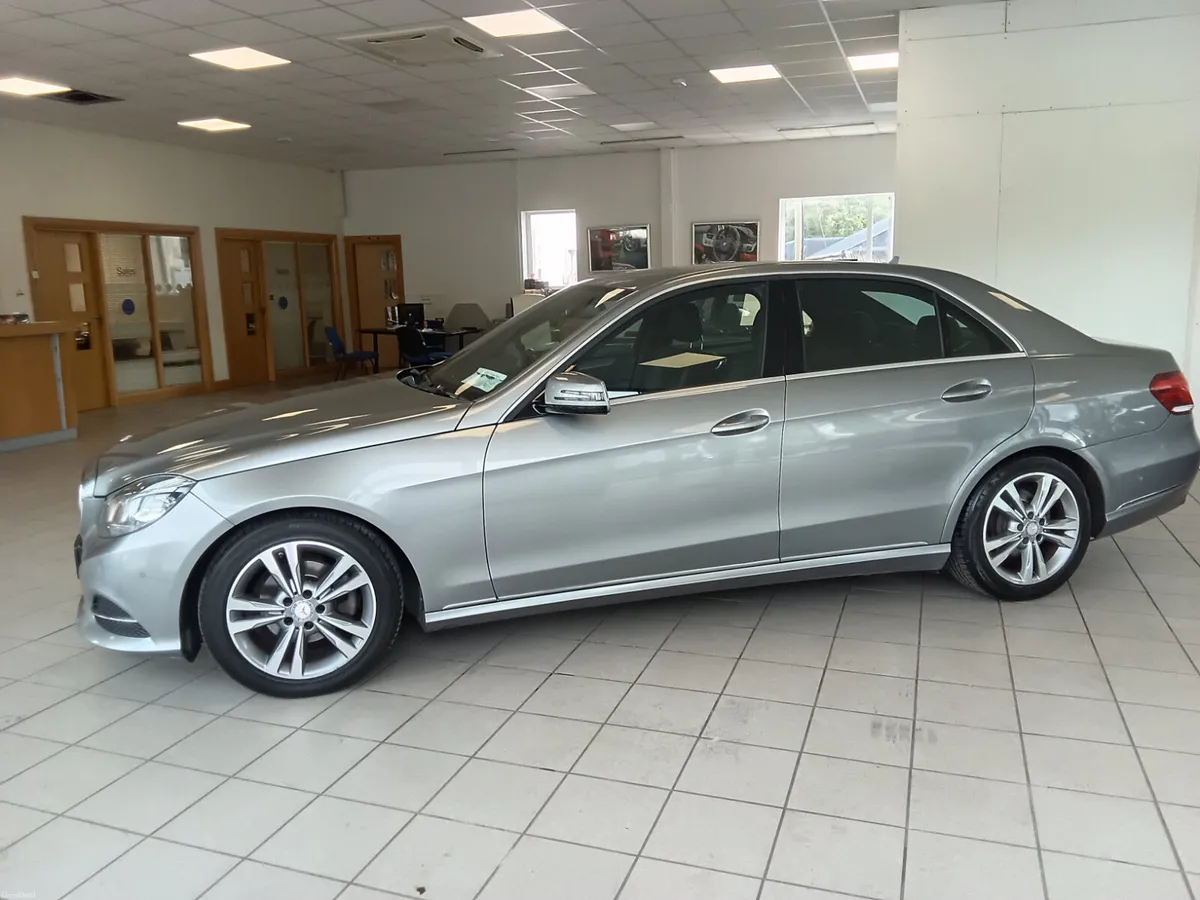 Mercedes-Benz E-Class 2014 SE Auto Spotless - Image 4