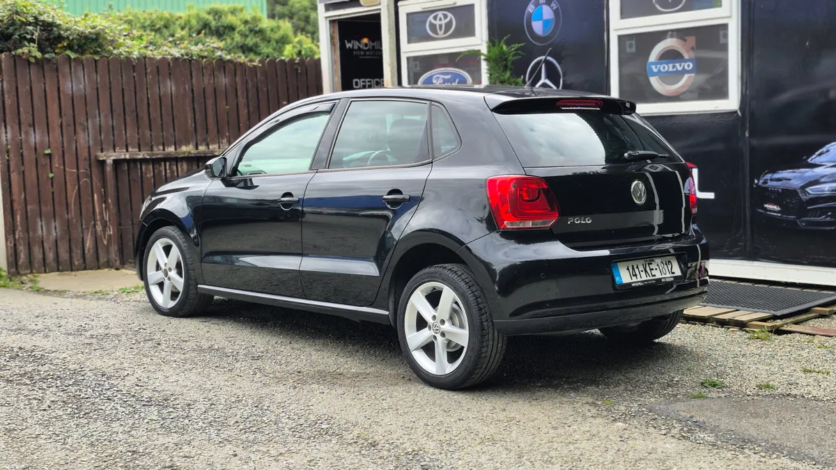 Volkswagen Polo Manual 2014 - Image 6
