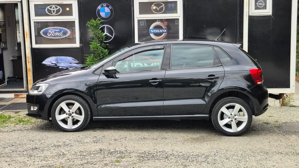 Volkswagen Polo Manual 2014 - Image 5