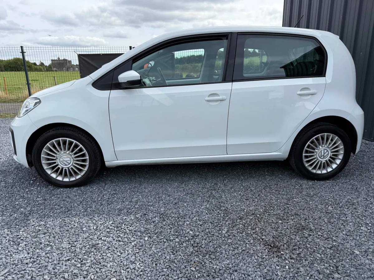 2017 Volkswagen up 1.0 Petrol - Image 5