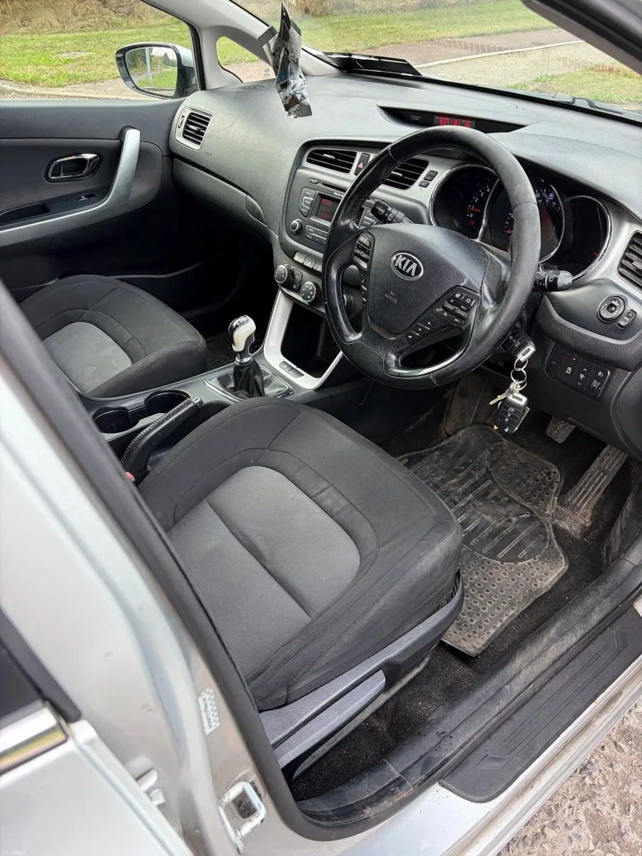 2013 Kia Ceed Estate MANUAL1.6D - Image 6