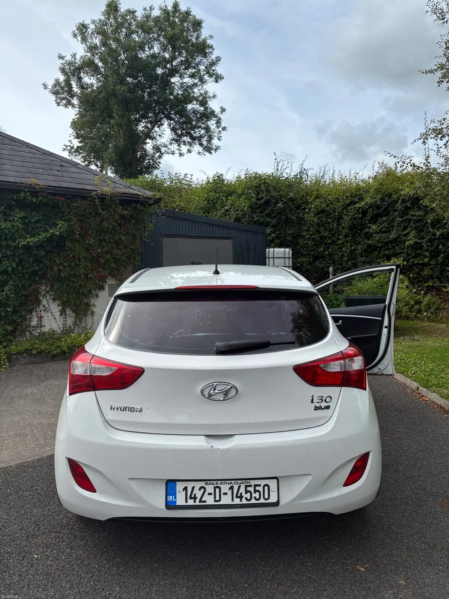Hyundai i30 2014 - Image 2