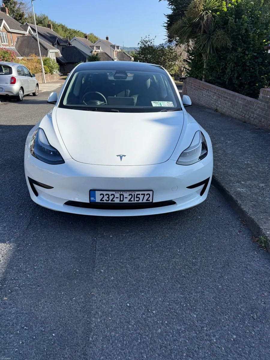 Tesla Model 3 2023 - Image 1