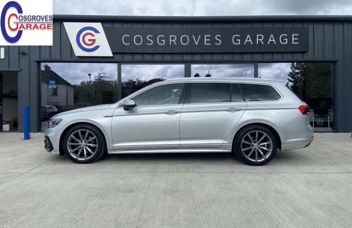 2020 Volkswagen Passat - Image 2