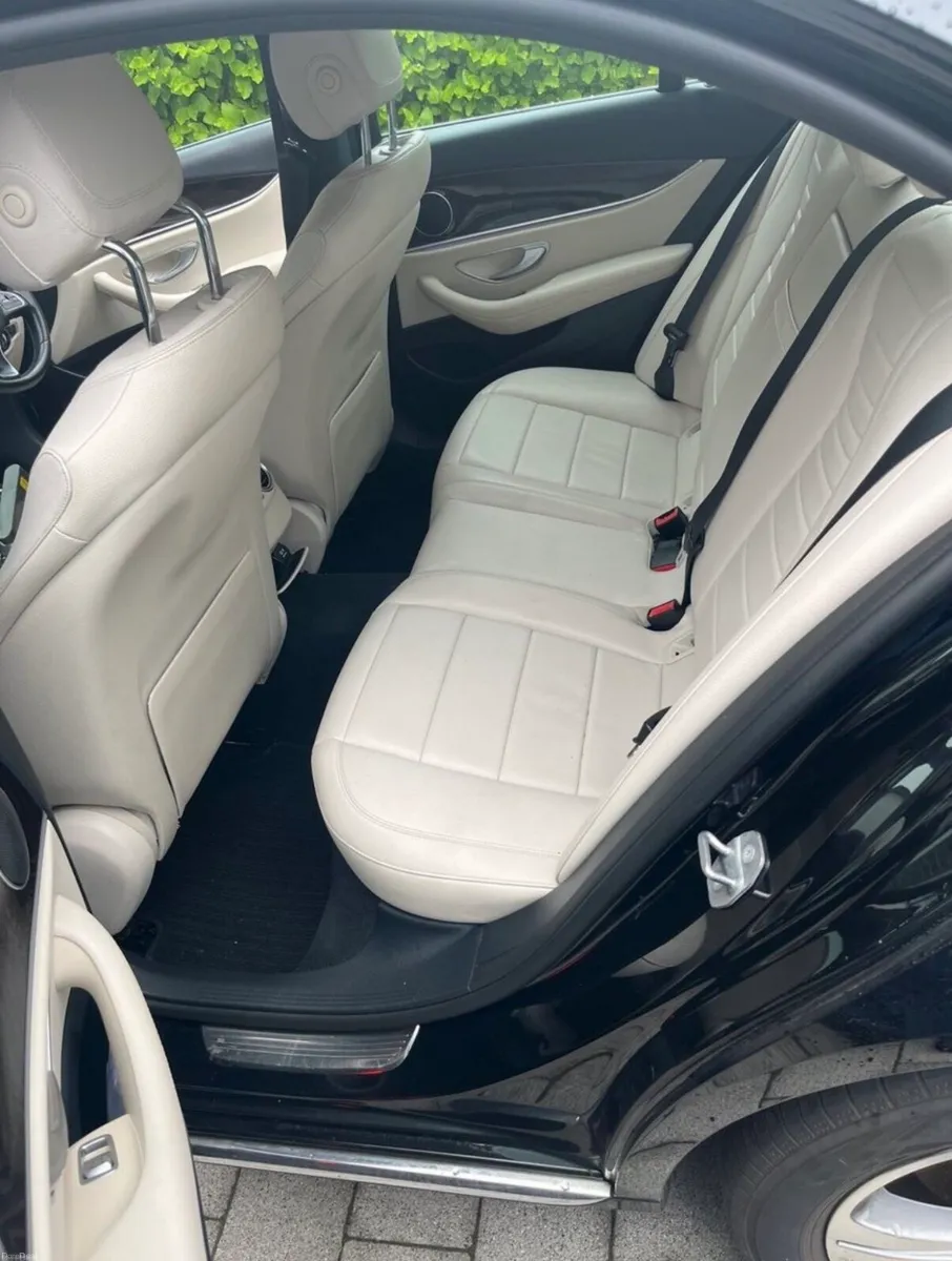 Mercedes-Benz E200D 2017 - Sports Trim - Image 5