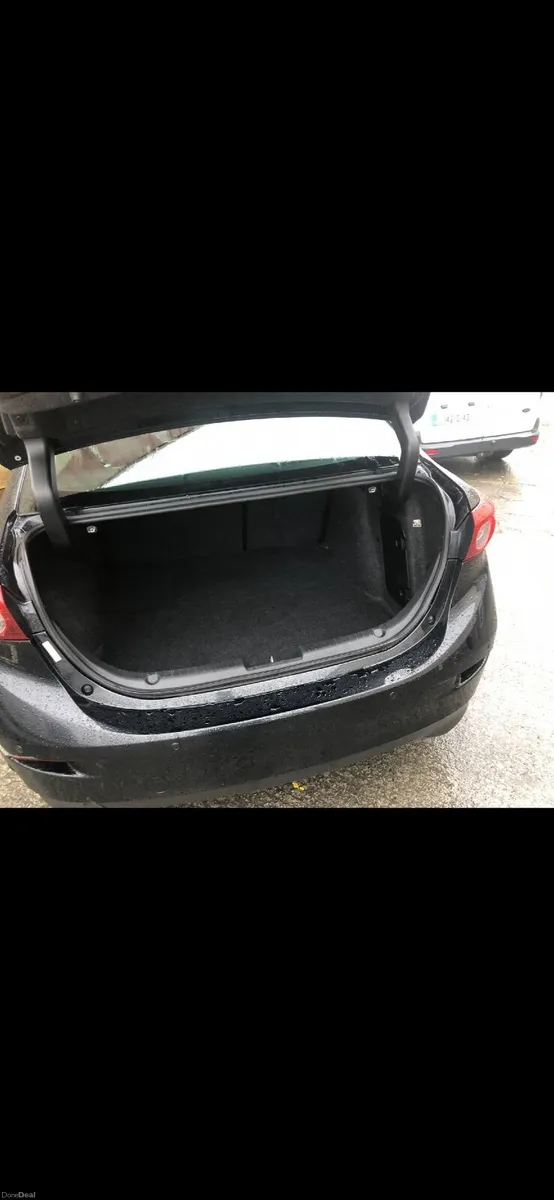 Mazda Mazda3 2017 - Image 4