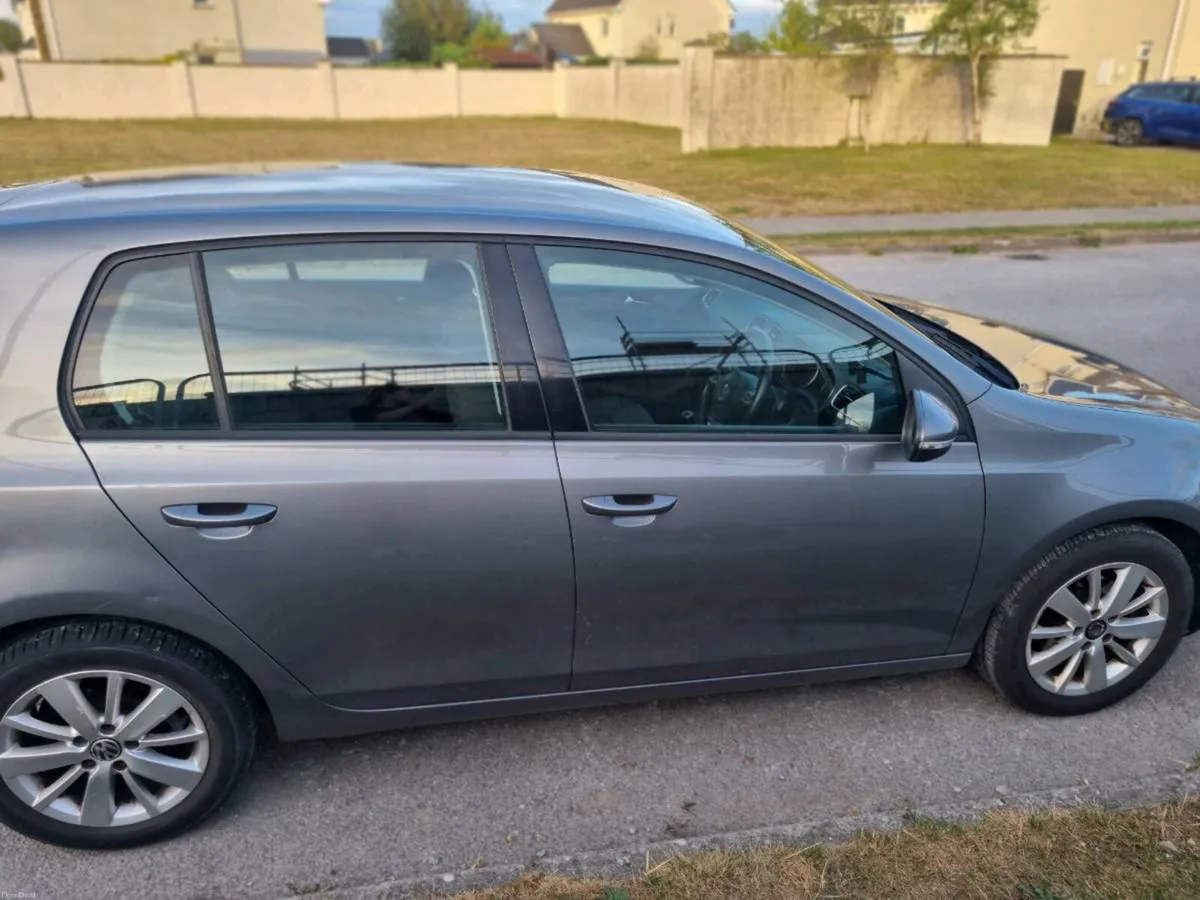 2012 Volkswagen Golf - Image 6