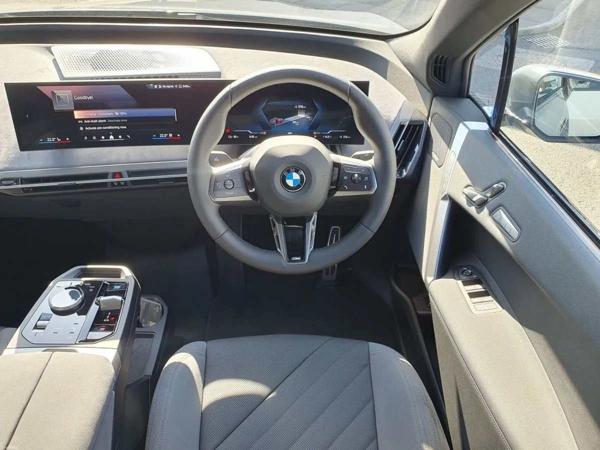 BMW iX xDrive45 M Sport - Image 5