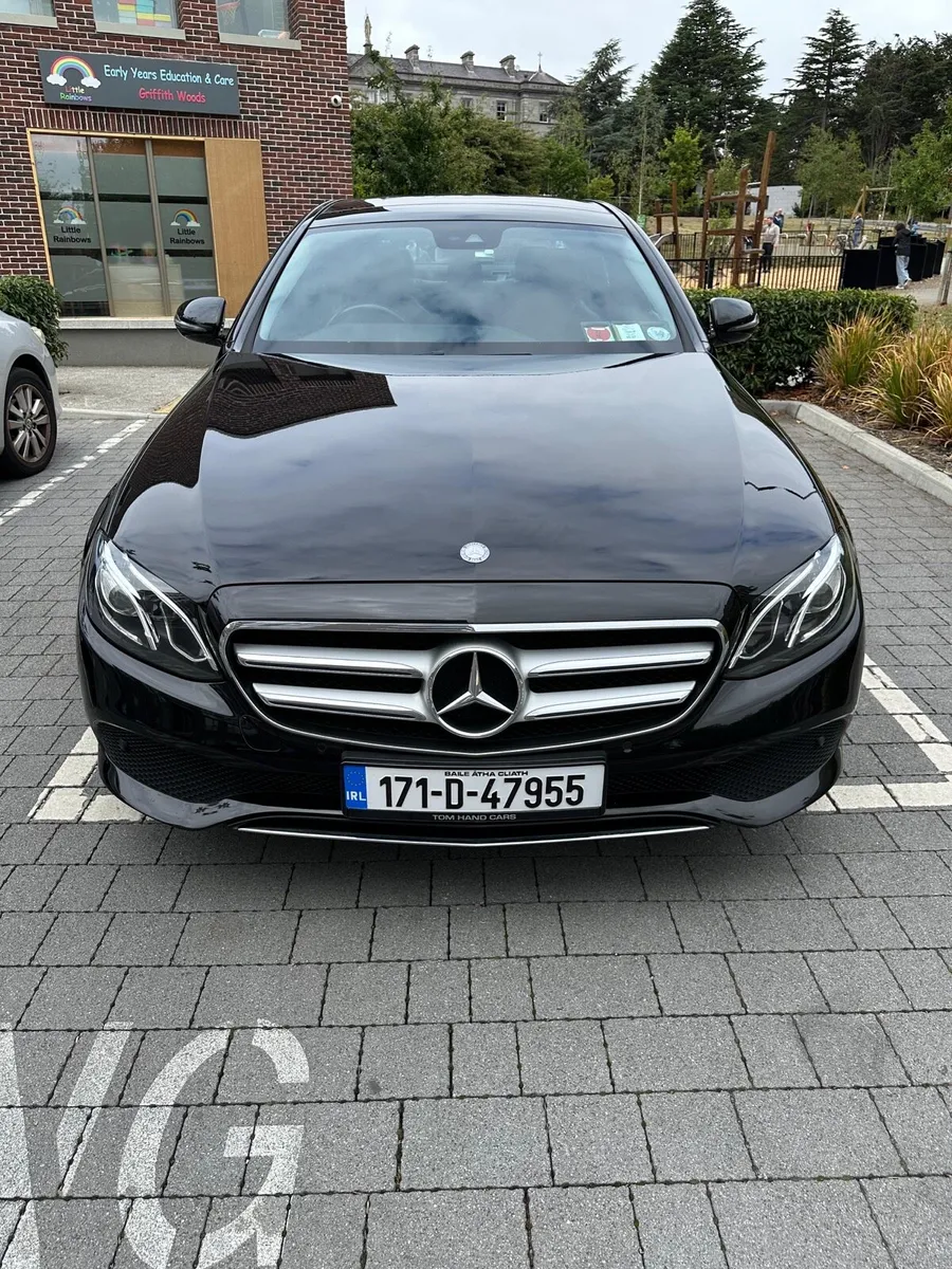 Mercedes E220d Avantgarde | PANORAMIC ROOF | - Image 6