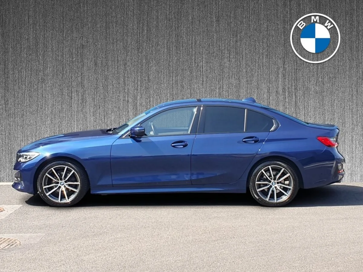 BMW 3-Series 318d Sport Saloon - Image 3