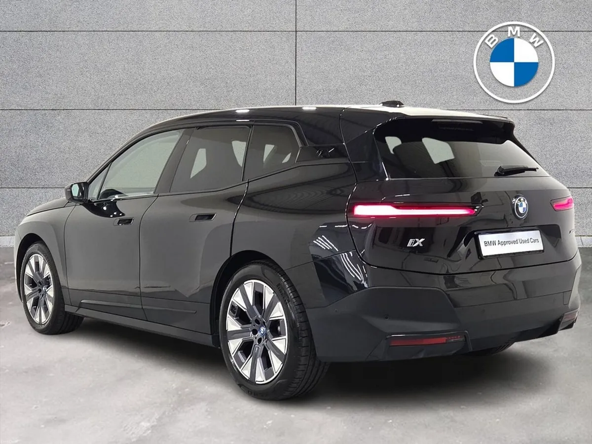 BMW iX xDrive40 Sport - Image 2