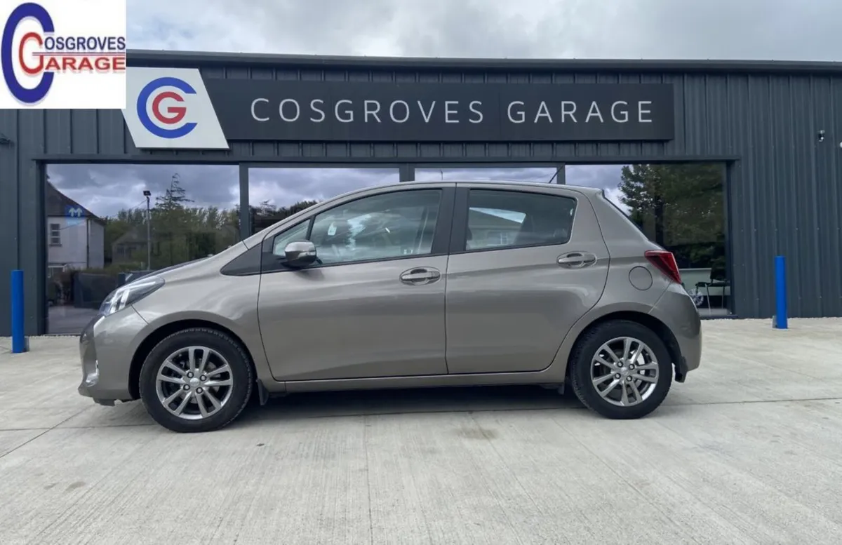 Toyota Yaris 2017 - Image 2