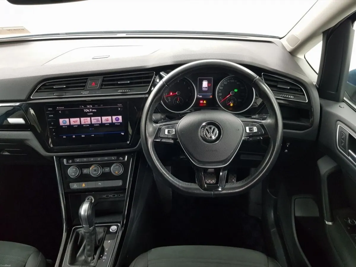 Volkswagen Touran TSi Auto Touran - Image 3