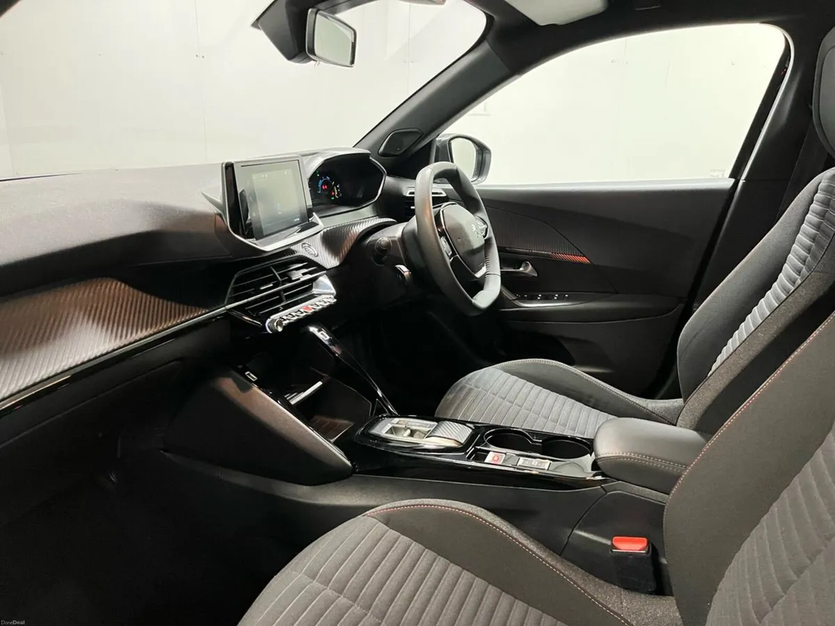 Peugeot 2008 Active Premium+ EV 50kWh 136BHP - Par - Image 6